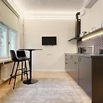 Appartement At Center *