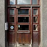 Apartment At Center
