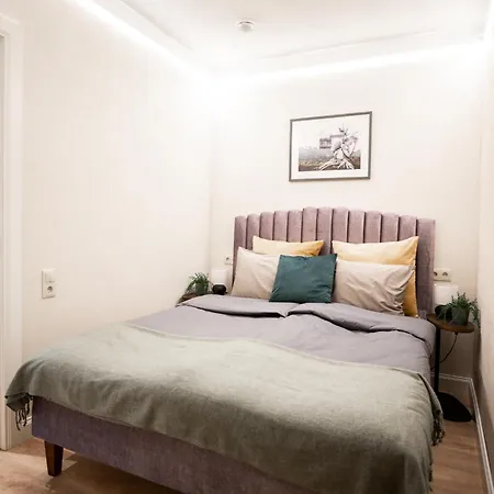 At Center タルトゥ