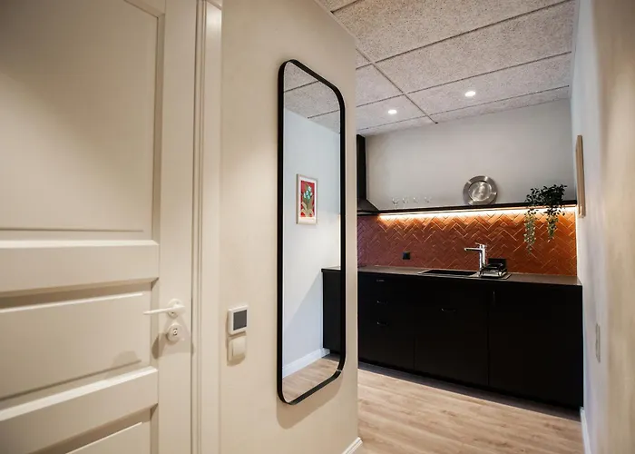 Apartment At Center *