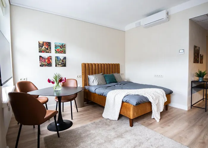 At Center Apartment *