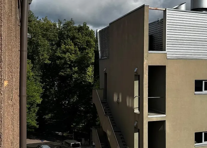 At Center * タルトゥ