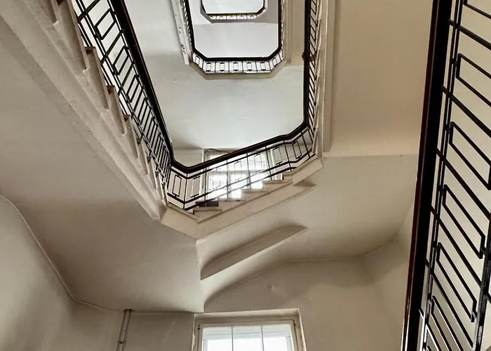 アパート At Center